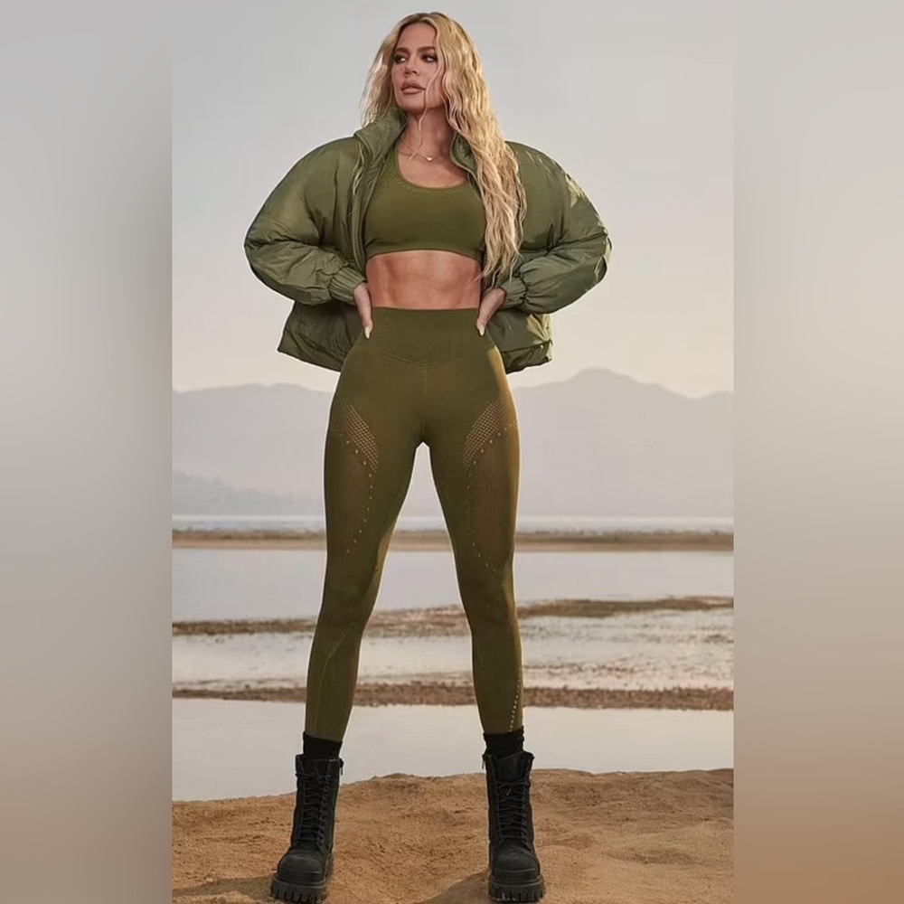 Khloe edit Fabletics Green Contour Leggings (worn once) size L